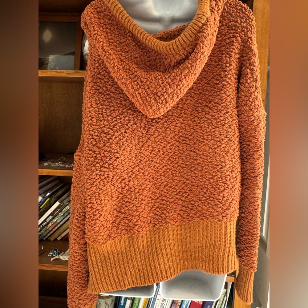 POL knit crop hoodie sweater - Picture 3 of 5